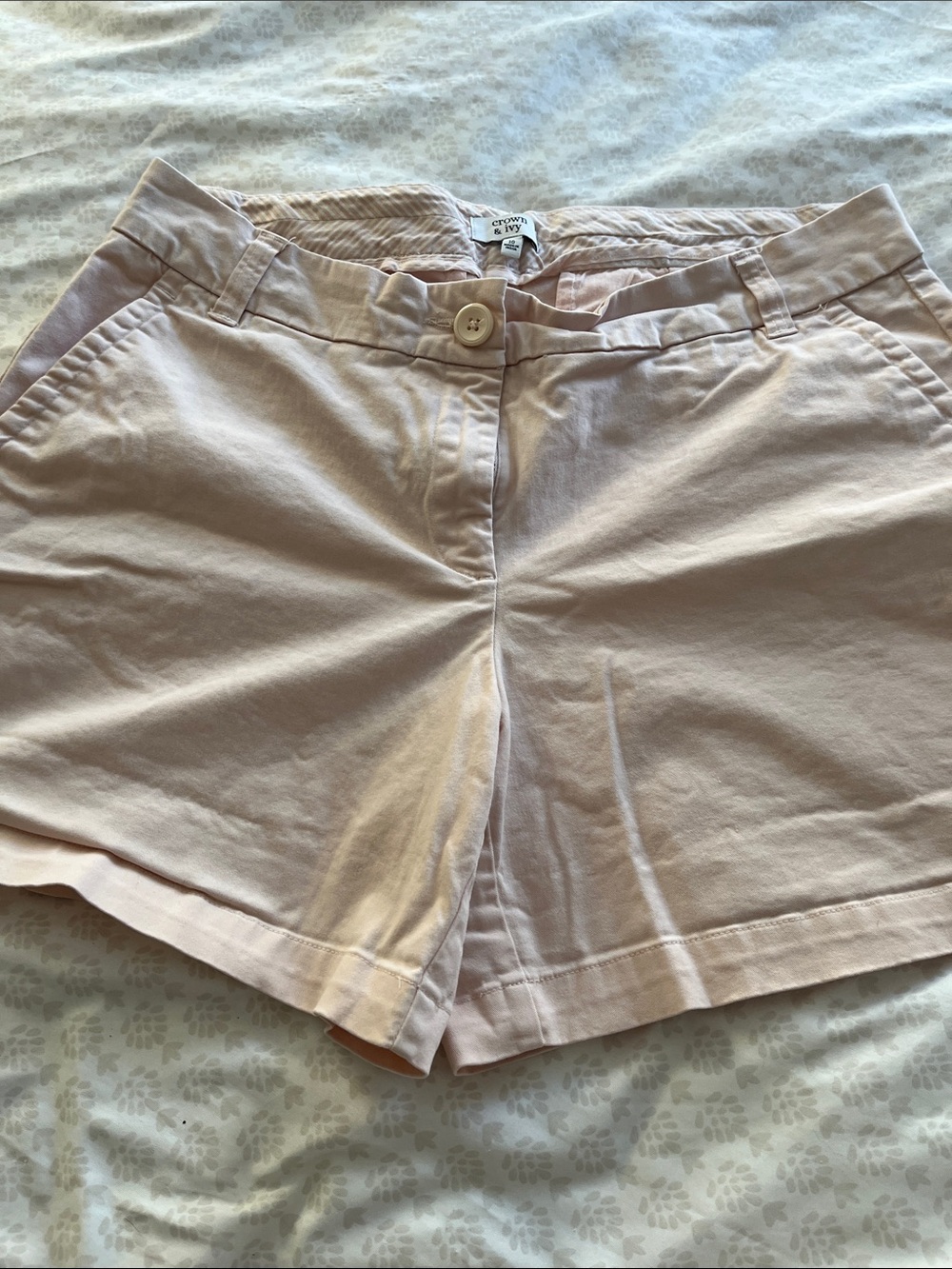 crown & ivy Light Pink Women’s Chino Shorts